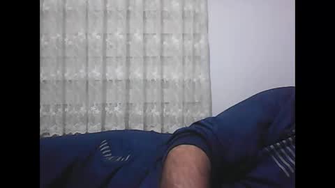 Snapshot of screw2 chatting on February 1, 7:23 pm Evren online show from February 1, 7:23 pm