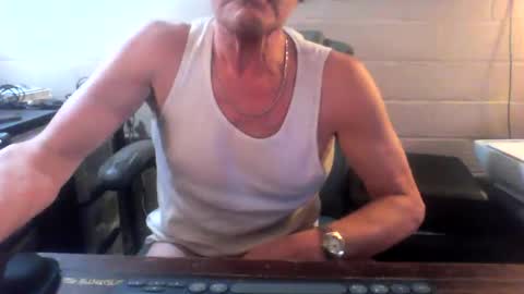 eating pussy  sucking dick online show from March 15, 4:10 pm