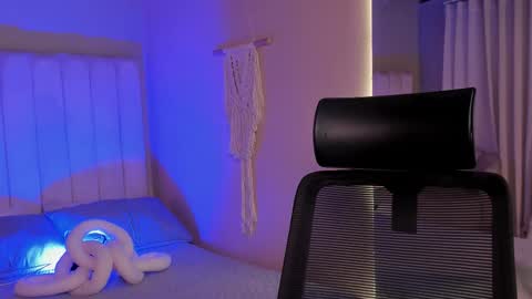 SEAN online show from February 8, 10:46 pm