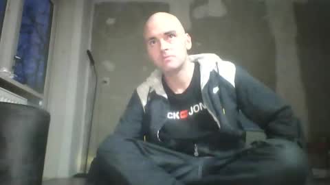 Sean online show from April 4, 6:59 pm