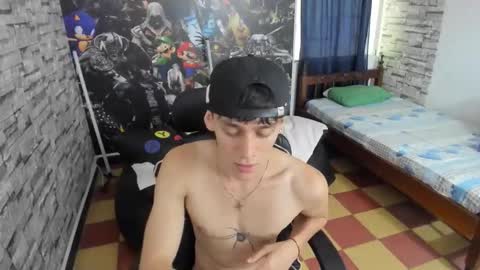 sebas jusa online show from April 23, 12:51 pm