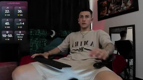 Sebastian online show from February 20, 9:39 pm