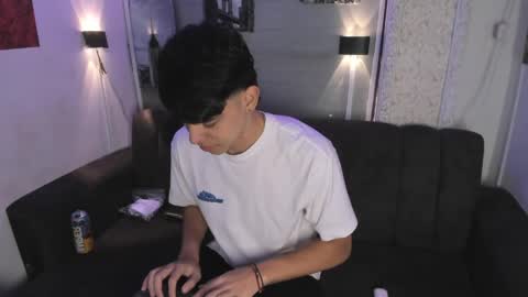sebas_pretty7 online show from March 31, 12:27 pm