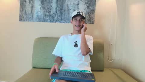 sebass_r online show from January 14, 12:57 pm