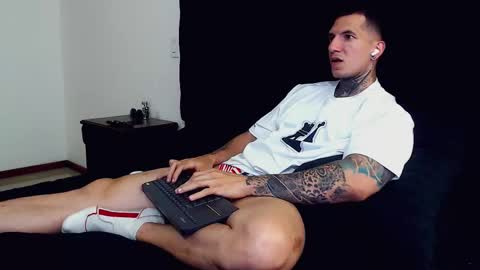 Sebastian online show from October 6, 10:16 pm