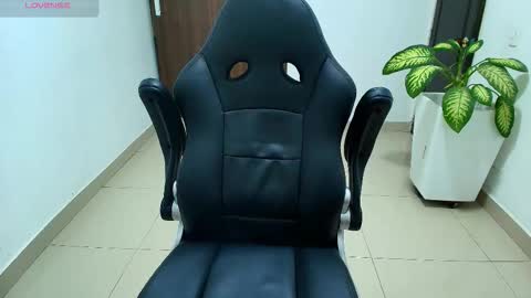 juan  sebastian online show from November 28, 3:52 pm