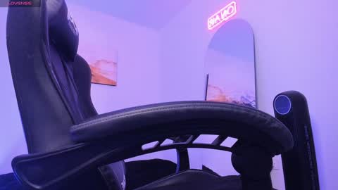 Lucian Sinclair online show from December 28, 11:26 pm