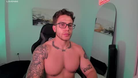 Lucian Sinclair online show from February 20, 12:30 am