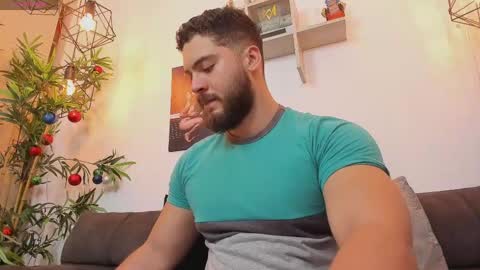 Instagram jeanpaulfit  online show from April 4, 10:17 pm