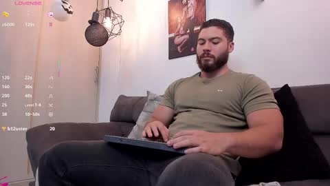 Instagram jeanpaulfit  online show from October 11, 9:18 pm