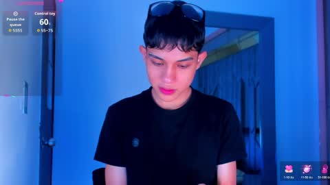 Sebastian online show from April 8, 7:50 pm