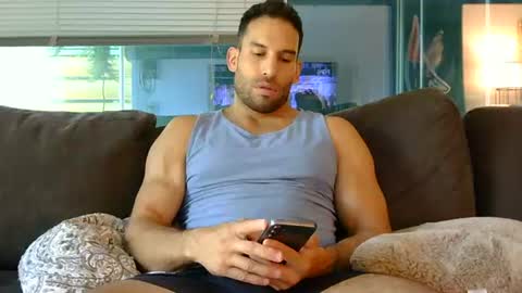 Sebastian Royce online show from June 14, 8:00 pm