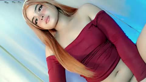 kwen online show from April 3, 6:26 pm