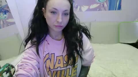 secret_bloom online show from November 17, 11:02 am