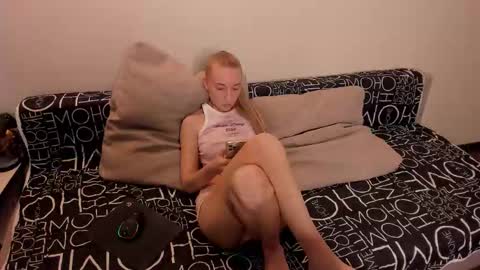 Amanda and  pair in a real life we love each other but can play with you online show from October 6, 5:53 pm