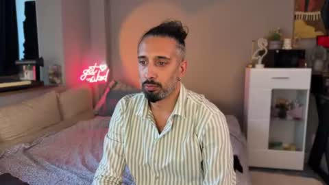 Secret Lovers online show from June 16, 5:50 pm