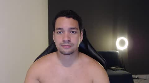 Snapshot of secretboy5000 chatting on January 24, 1:45 am Jex online show from January 24, 1:45 am