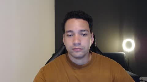 Snapshot of secretboy5000 chatting on January 20, 1:39 am Jex online show from January 20, 1:39 am