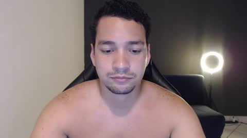 Snapshot of secretboy5000 chatting on January 26, 3:27 am Jex online show from January 26, 3:27 am