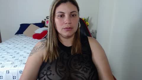 Secret Bella online show from May 11, 10:00 am