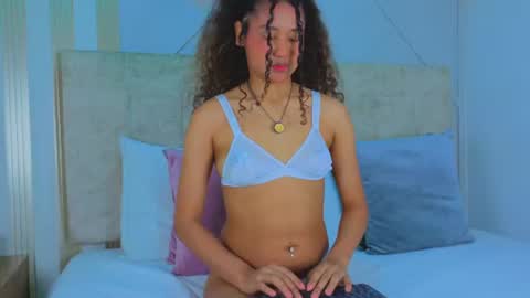 secretestrell online show from July 1, 2:53 am
