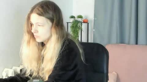 secrettier online show from April 9, 5:11 am