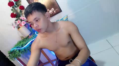 Max online show from May 30, 7:01 pm