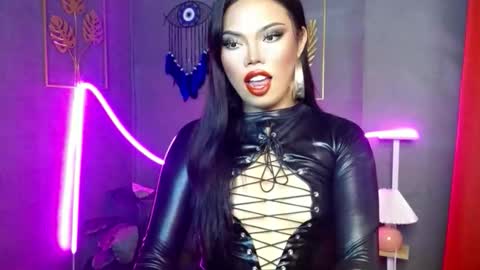 cassie online show from October 20, 11:59 am