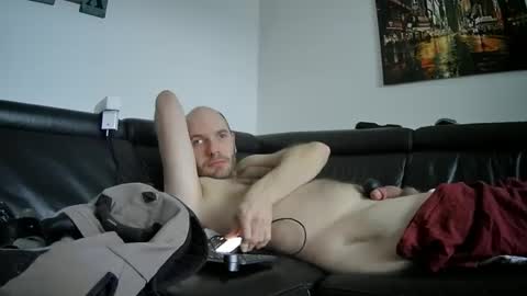 Sebastian online show from February 2, 8:13 am