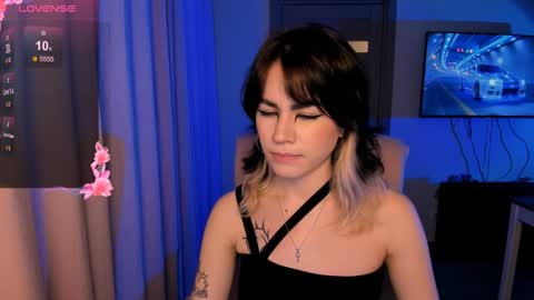 selectrra online show from December 18, 5:00 pm