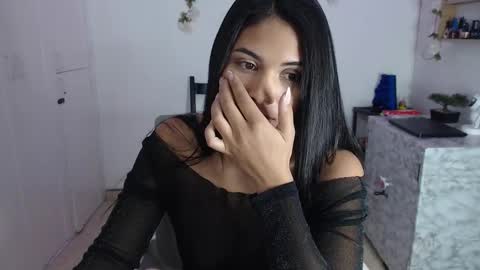 seleena__ online show from February 3, 6:40 am
