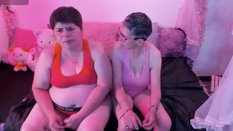 Selena online show from October 19, 3:11 am