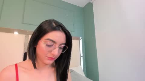 Snapshot of selena_rous chatting on September 22, 11:58 am Selena Rous online show from September 22, 11:58 am