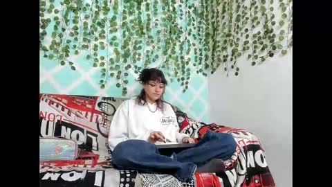 selene333 online show from April 16, 7:03 pm