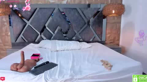 selene__lopez_ online show from May 10, 10:16 pm
