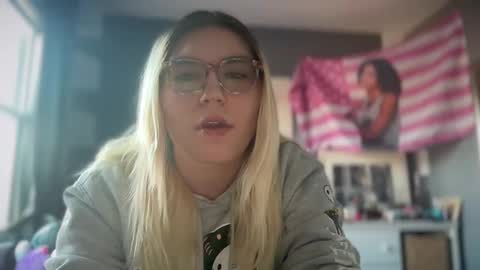 Selene online show from March 9, 10:08 pm