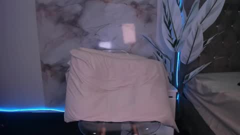 Selene online show from February 4, 6:50 am