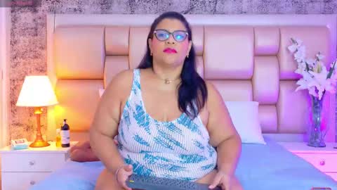 Selenna Cooper online show from February 17, 11:42 am