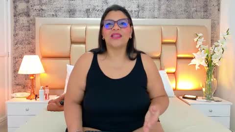 Selenna Cooper online show from December 2, 12:14 pm