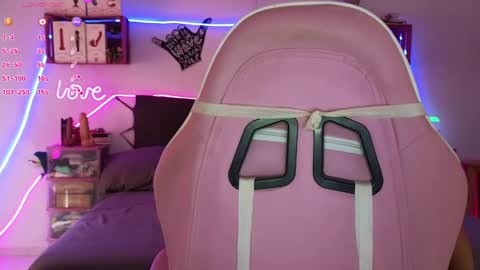 Selvaggia Del Caribe online show from March 3, 8:21 pm