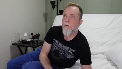 Daddy Dave online show from December 1, 5:04 pm