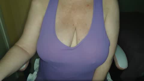 Snapshot of sensual_cris chatting on October 14, 9:18 pm CRIS  online show from October 14, 9:18 pm