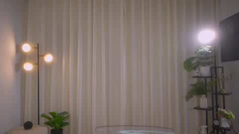 Maria- OF sensual bee online show from January 9, 5:13 am