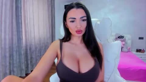 EllaRossa online show from April 13, 10:41 am