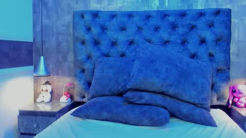 sensualshantal online show from December 18, 3:29 pm