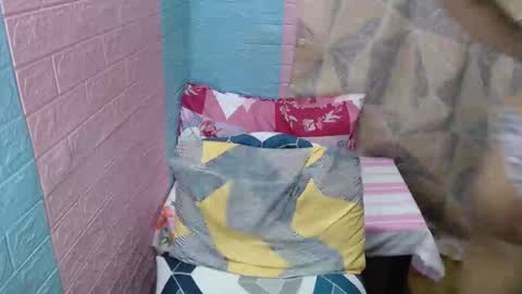 SensuousLips online show from November 28, 5:15 am