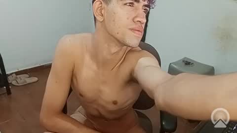 senuntwink online show from April 30, 1:38 pm