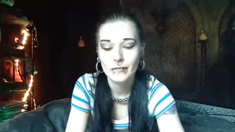 Seraphin Munster online show from December 13, 11:11 pm