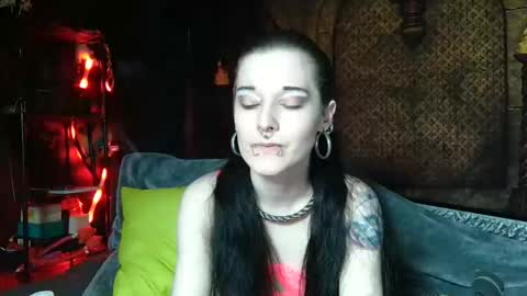 Seraphin Munster online show from February 13, 11:30 pm