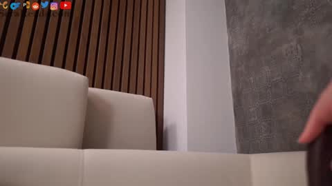 SeraReads online show from September 30, 2:38 pm